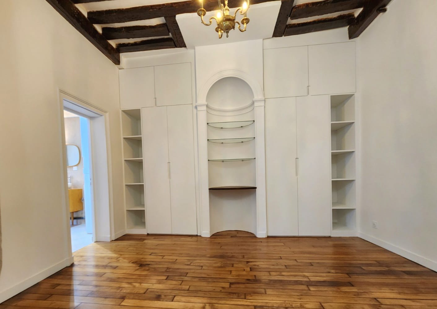 Chambre poutres apparentes